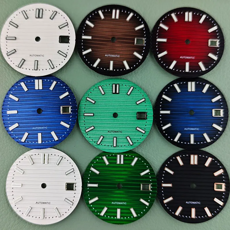 PP 30.5mm modified dial, Middle Eastern Arabic numerals without luminous dial, suitable for NH35 movement
PP 30.5mm modified dial, Middle Eastern Arabic numerals without luminous dial, suitable for NH35 movement