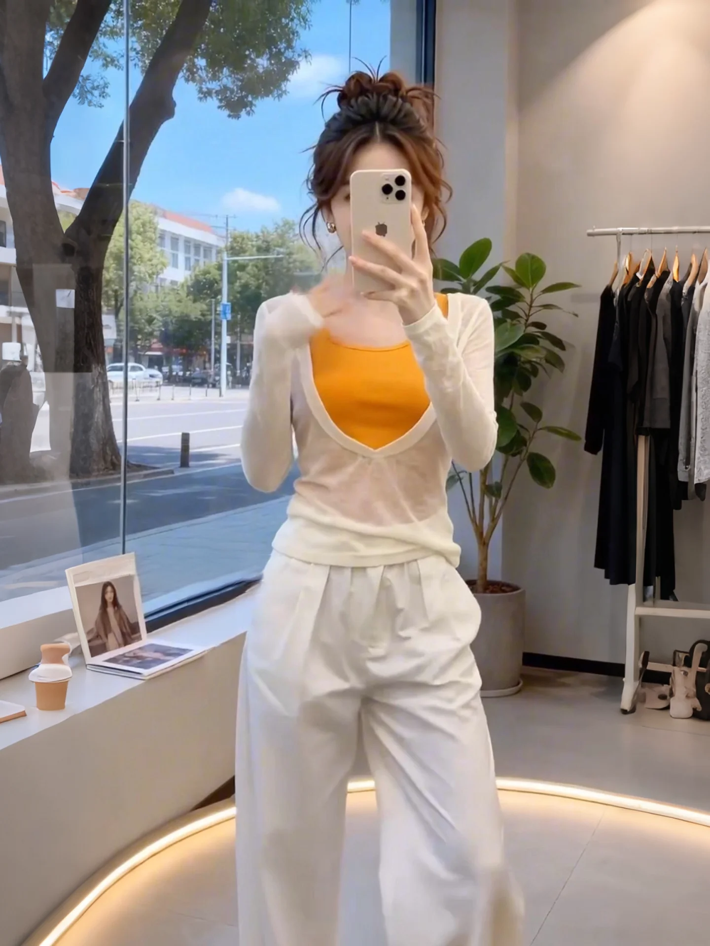 Orange Knitted Vest Set Women's Summer Fashion Loose Fit Two-Piece Suite Breathable Lightweight V-Neck T-Shirt Casual Wear
Orange Knitted Vest Set Women's Summer Fashion Loose Fit Two-Piece Suite Breathable Lightweight V-Neck T-Shirt Casual Wear