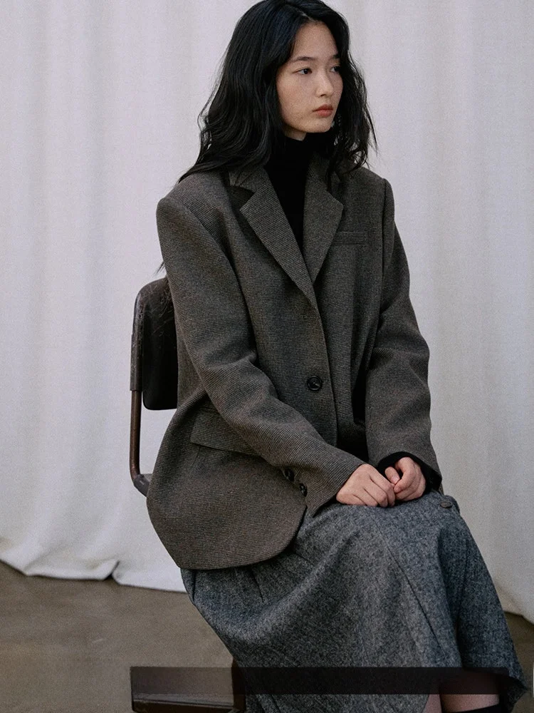 Jicouture Retro Sle Wool Blend Plaid Women's Suit Coat Winter Commute Single Button Outerwear Loose Fit Long Sve
Jicouture Retro Sle Wool Blend Plaid Women's Suit Coat Winter Commute Single Button Outerwear Loose Fit Long Sve