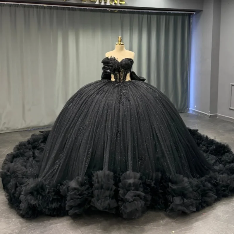 Черное платье Quinceanera с открытыми плечами, блестящая кристаллическая наклейка с длинным хвостом и бантом, кружевное многослойное платье 15, Quinceanera по индивидуальному заказу
Черное платье Quinceanera с открытыми плечами, блестящая кристаллическая наклейка с длинным хвостом и бантом, кружевное многослойное платье 15, Quinceanera по индивидуальному заказу