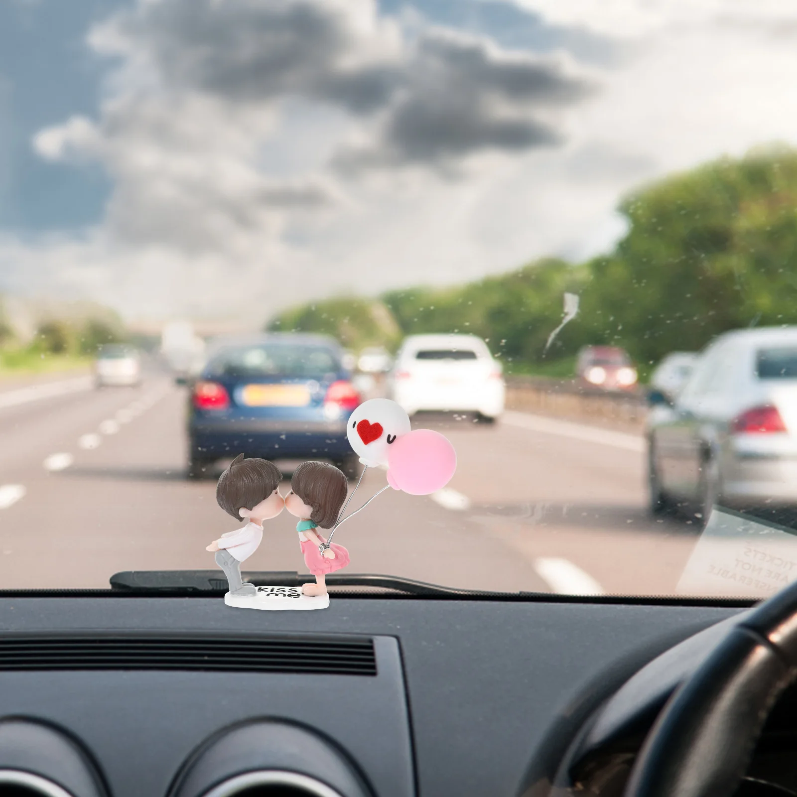 Resin Couple Car Dashboard Ornament Decoration Car Interior Accessories Warm Atmosphere Couple Ornament
Resin Couple Car Dashboard Ornament Decoration Car Interior Accessories Warm Atmosphere Couple Ornament