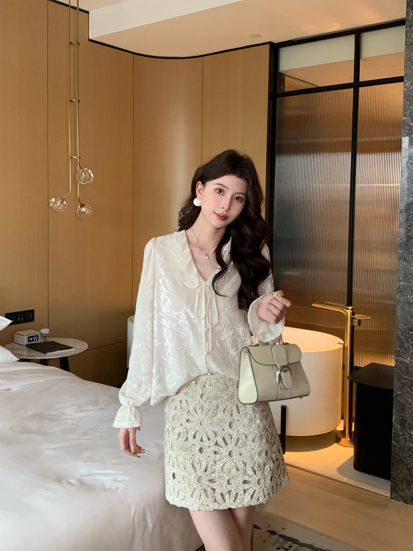 Новинка: Женский вельветовый топ Kun Total Vintage с V-образным вырезом, тонкий, прямой крой, длинный рукав, весенний дизайн, повседневный стиль
Новинка: Женский вельветовый топ Kun Total Vintage с V-образным вырезом, тонкий, прямой крой, длинный рукав, весенний дизайн, повседневный стиль