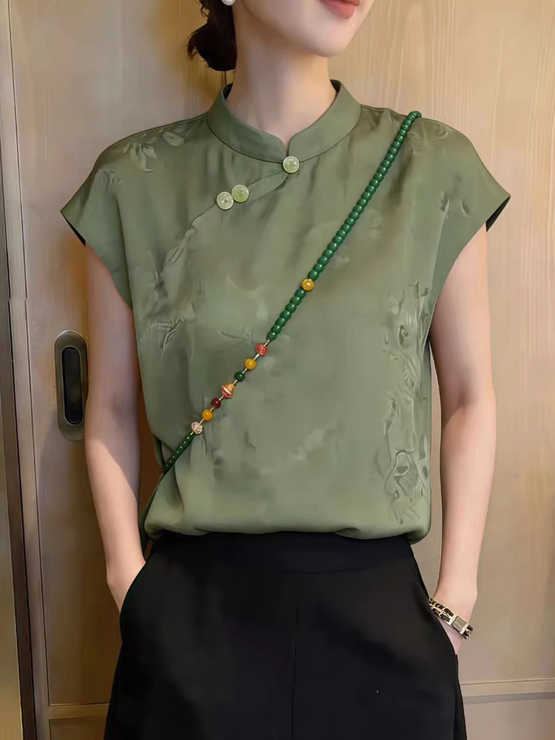 Chic Casual Chinese Style Shirt Women's Fashionable Overhead Top Summer 2026 Silk Straight Cut Commute Korean Style Short Sleeve
Chic Casual Chinese Style Shirt Women's Fashionable Overhead Top Summer 2026 Silk Straight Cut Commute Korean Style Short Sleeve