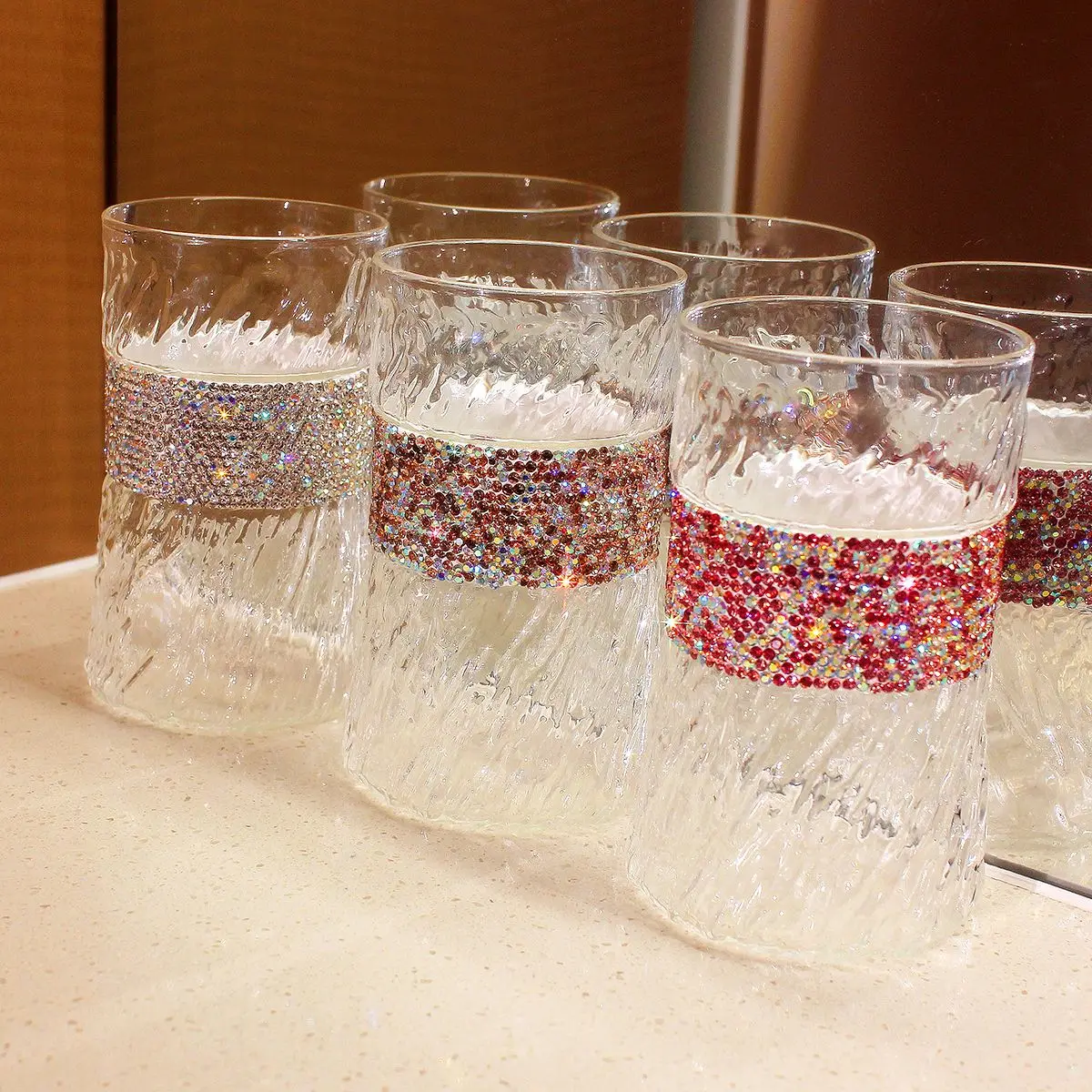 410 мл блестящая алмазная стеклянная чашка для вина, кофе, питья, стеклянная посуда, виски, пива, коктейля, кофе, молока, стаканы для бара, инструмент, фруктовый стакан
410 мл блестящая алмазная стеклянная чашка для вина, кофе, питья, стеклянная посуда, виски, пива, коктейля, кофе, молока, стаканы для бара, инструмент, фруктовый стакан