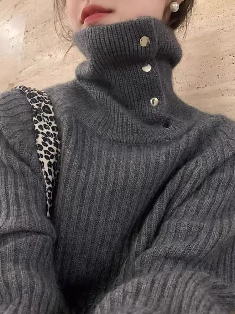 100% кашемировый свитер с высоким воротником, ленивое расслабленное повседневное темпераментное толстое осенне-зимнее пальто. 
100% кашемировый свитер с высоким воротником, ленивое расслабленное повседневное темпераментное толстое осенне-зимнее пальто.