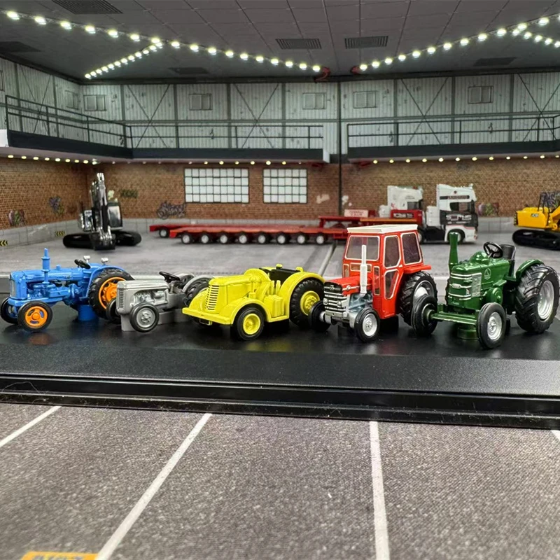 Diecast OXFORD1:76 Scale Ferguson Tractor Casing Alloy Simulation Unique One Car Model Collectible Toy Souvenir Display Ornament
Diecast OXFORD1:76 Scale Ferguson Tractor Casing Alloy Simulation Unique One Car Model Collectible Toy Souvenir Display Ornament