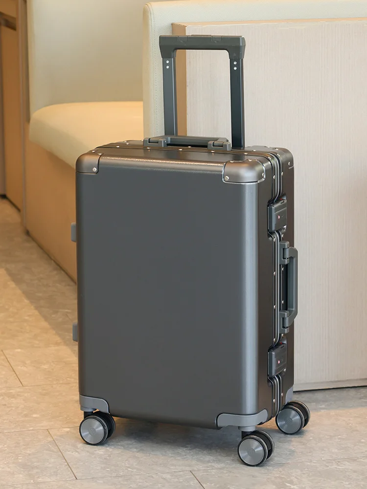 ey High-End Lage Suitcase Thiened Aluminum Frame Large Capaci with Pull Rod Password Lo Faionable Travel Bag
ey High-End Lage Suitcase Thiened Aluminum Frame Large Capaci with Pull Rod Password Lo Faionable Travel Bag