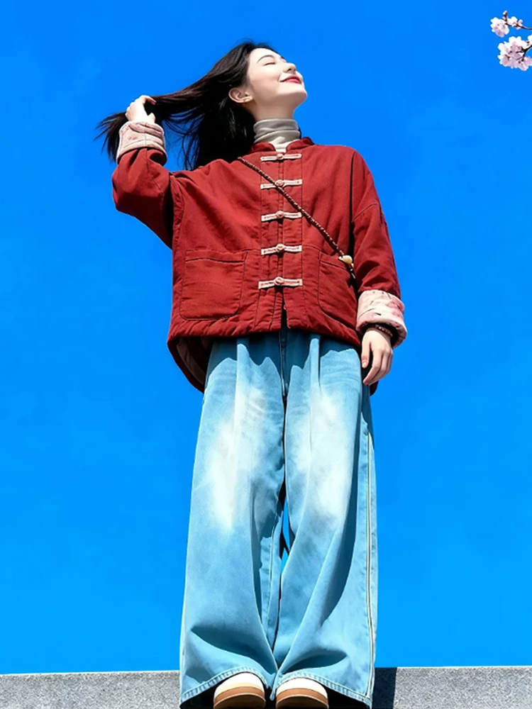 Новая китайская ретро-куртка в национальном стиле, теплая хлопковая верхняя одежда, зима 2026, новая высококачественная новогодняя красная хлопковая одежда
Новая китайская ретро-куртка в национальном стиле, теплая хлопковая верхняя одежда, зима 2026, новая высококачественная новогодняя красная хлопковая одежда