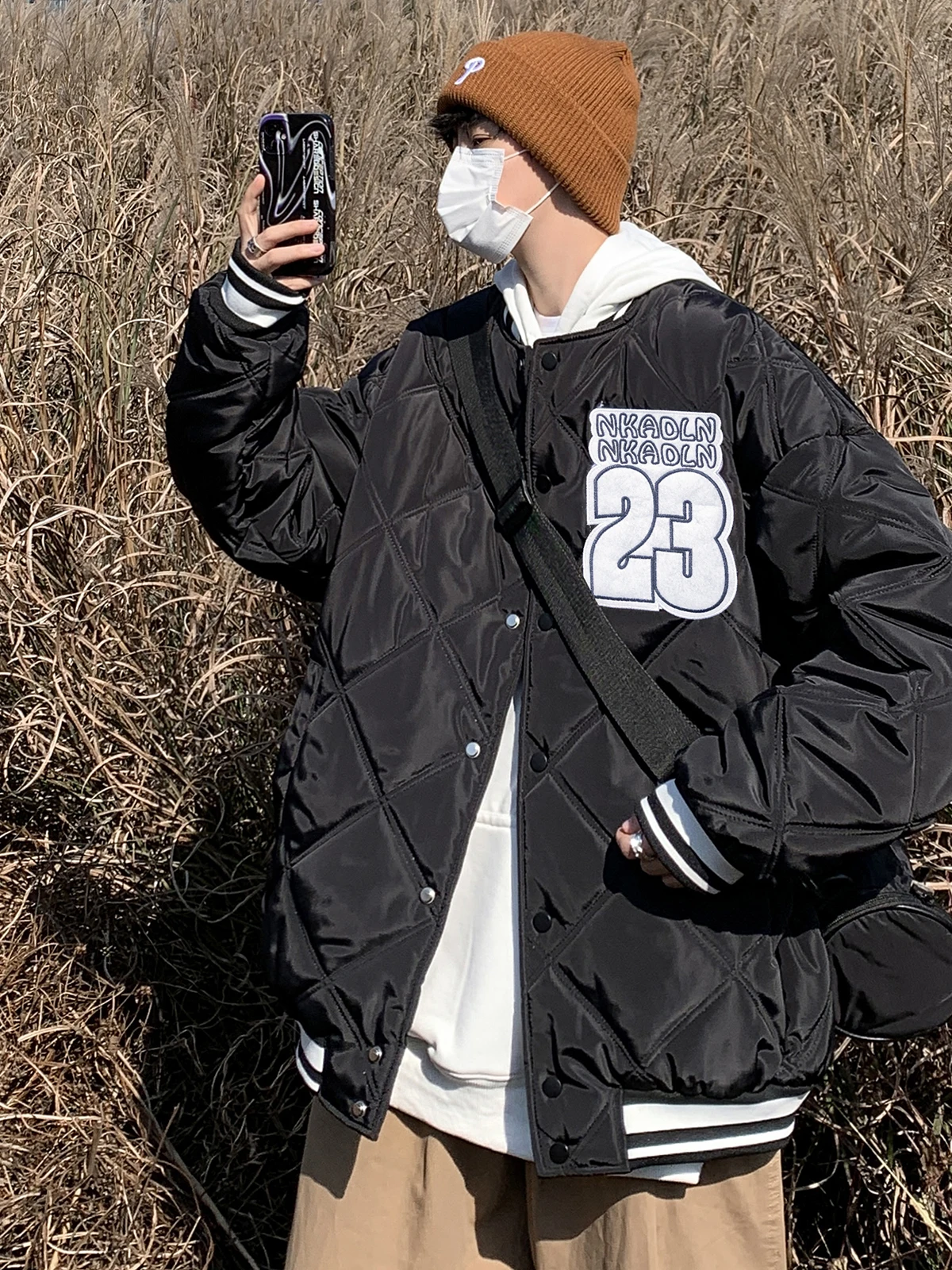 Американский Sle Ретро Свободная пара Bla Хлопковая подкладка Джет Алмазная вышивка Буквенный узор Бейсбольный Джет ex
Американский Sle Ретро Свободная пара Bla Хлопковая подкладка Джет Алмазная вышивка Буквенный узор Бейсбольный Джет ex