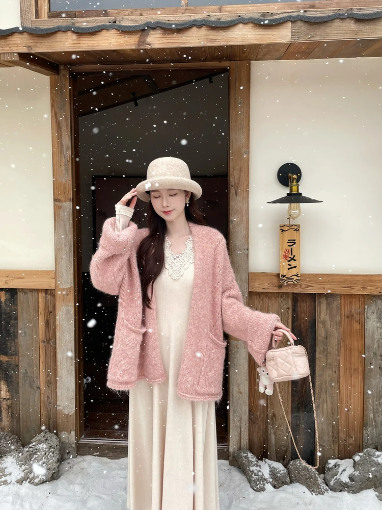 Женский утепленный вязаный кардиган Mobai: осенне-зимний, с V-образным вырезом, свободный крой, мягкий, расслабляющий, с длинными рукавами, теплый
Женский утепленный вязаный кардиган Mobai: осенне-зимний, с V-образным вырезом, свободный крой, мягкий, расслабляющий, с длинными рукавами, теплый