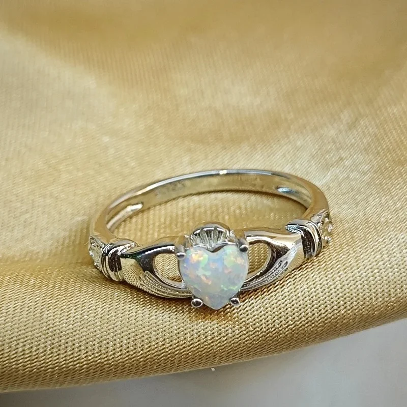 Fashion Jewelry Opal White Rings Heart Ring 925 Sterling Sliver Ring Engagement Fine Jewelry for Woman
Fashion Jewelry Opal White Rings Heart Ring 925 Sterling Sliver Ring Engagement Fine Jewelry for Woman