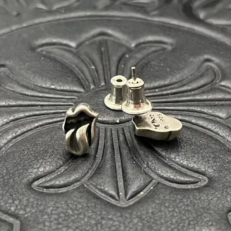 Trendy Thai Silver Retro Big Tongue Stud Earrings Needle Earrings Exaggerated Earrings Niche High-end Punk Hip-hop
Trendy Thai Silver Retro Big Tongue Stud Earrings Needle Earrings Exaggerated Earrings Niche High-end Punk Hip-hop