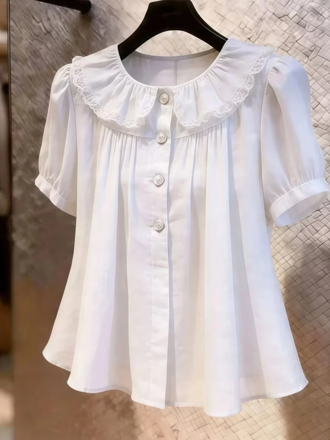 Summer 2026 Women's Loose Fit round Neck Shirt with Lace Trim Short Sleeve Slimming Korean Style Breathable Comfortable White
Summer 2026 Women's Loose Fit round Neck Shirt with Lace Trim Short Sleeve Slimming Korean Style Breathable Comfortable White