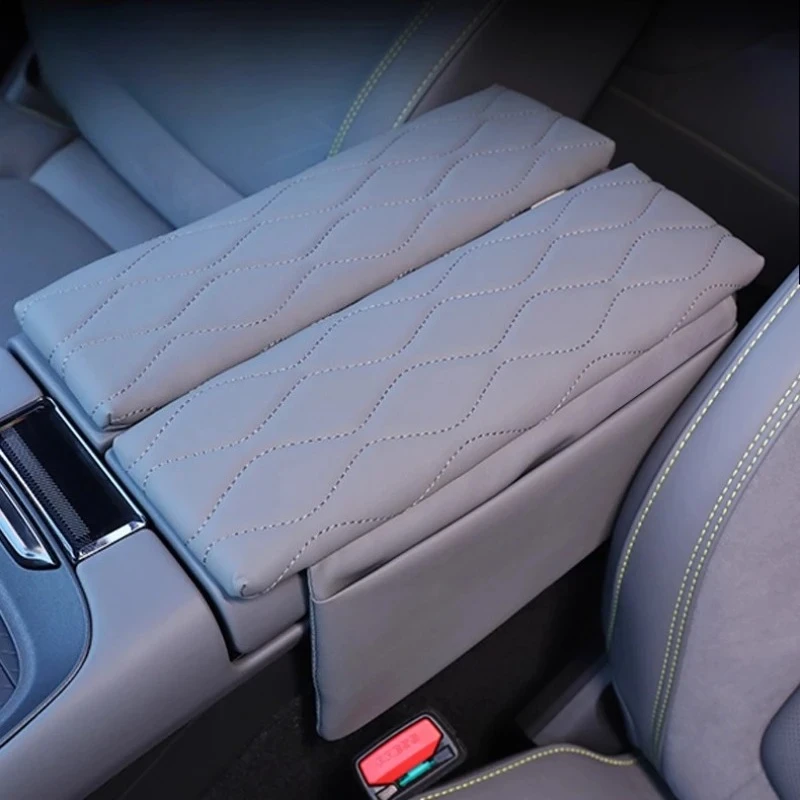 For Lynk & Co 08 EMP 2023-2025 Car Armrest Box Heightening Pad Central Protective Cover Accessories Car Decoration Product Tools
For Lynk & Co 08 EMP 2023-2025 Car Armrest Box Heightening Pad Central Protective Cover Accessories Car Decoration Product Tools
