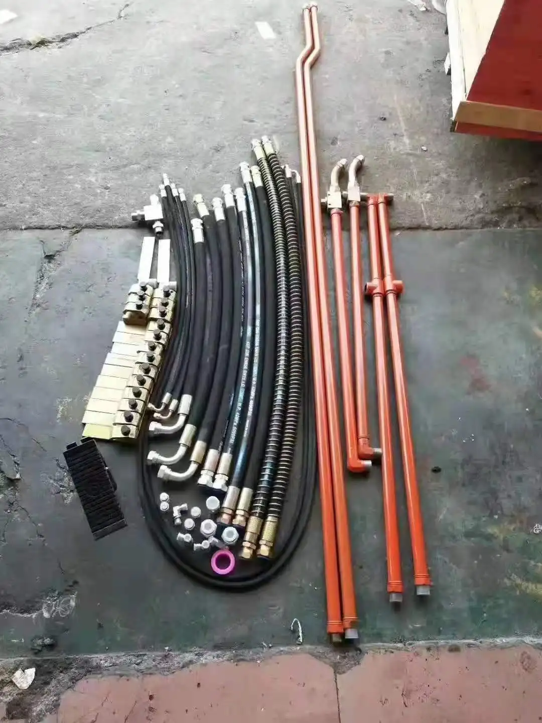 Excavator Hydraulic Rock Hammer Piping Kits Hydraulic Breaker Pipe Hose Pipeline Breaker Hose
Excavator Hydraulic Rock Hammer Piping Kits Hydraulic Breaker Pipe Hose Pipeline Breaker Hose