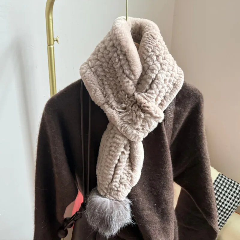 Long Fur Scarf Women's Rex Rabbit Fur Scarf With Silver Fox Fur Pom-pom Double-sided Fur Neck Warmer Russian Warm Fur Scarf
Long Fur Scarf Women's Rex Rabbit Fur Scarf With Silver Fox Fur Pom-pom Double-sided Fur Neck Warmer Russian Warm Fur Scarf