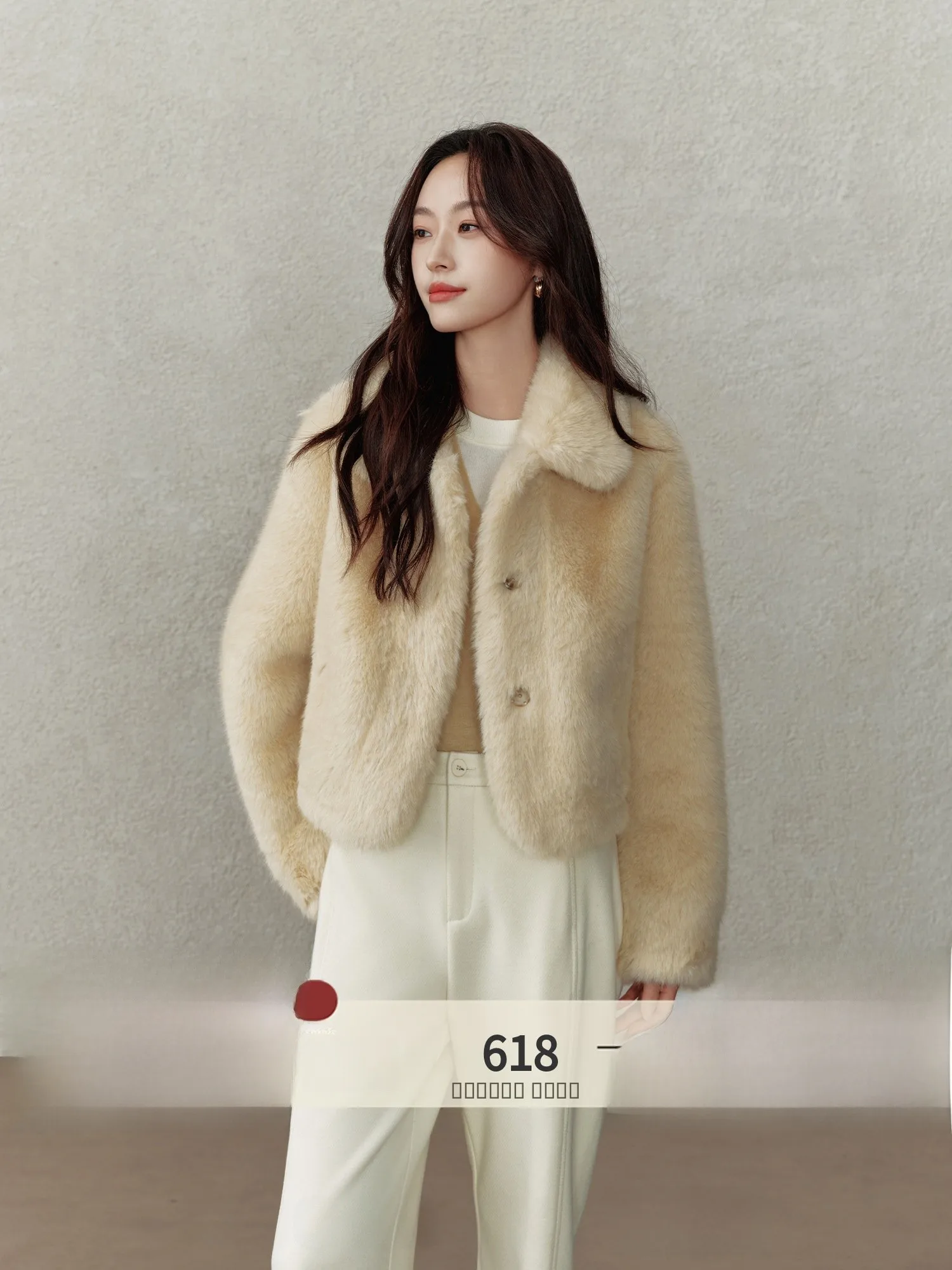 Женская короткая шуба из искусственного меха 2025 года: новая зимняя коллекция, высококачественная, из экологически чистых материалов, с интегрированным кожаным и меховым покрытием, верхняя одежда
Женская короткая шуба из искусственного меха 2025 года: новая зимняя коллекция, высококачественная, из экологически чистых материалов, с интегрированным кожаным и меховым покрытием, верхняя одежда