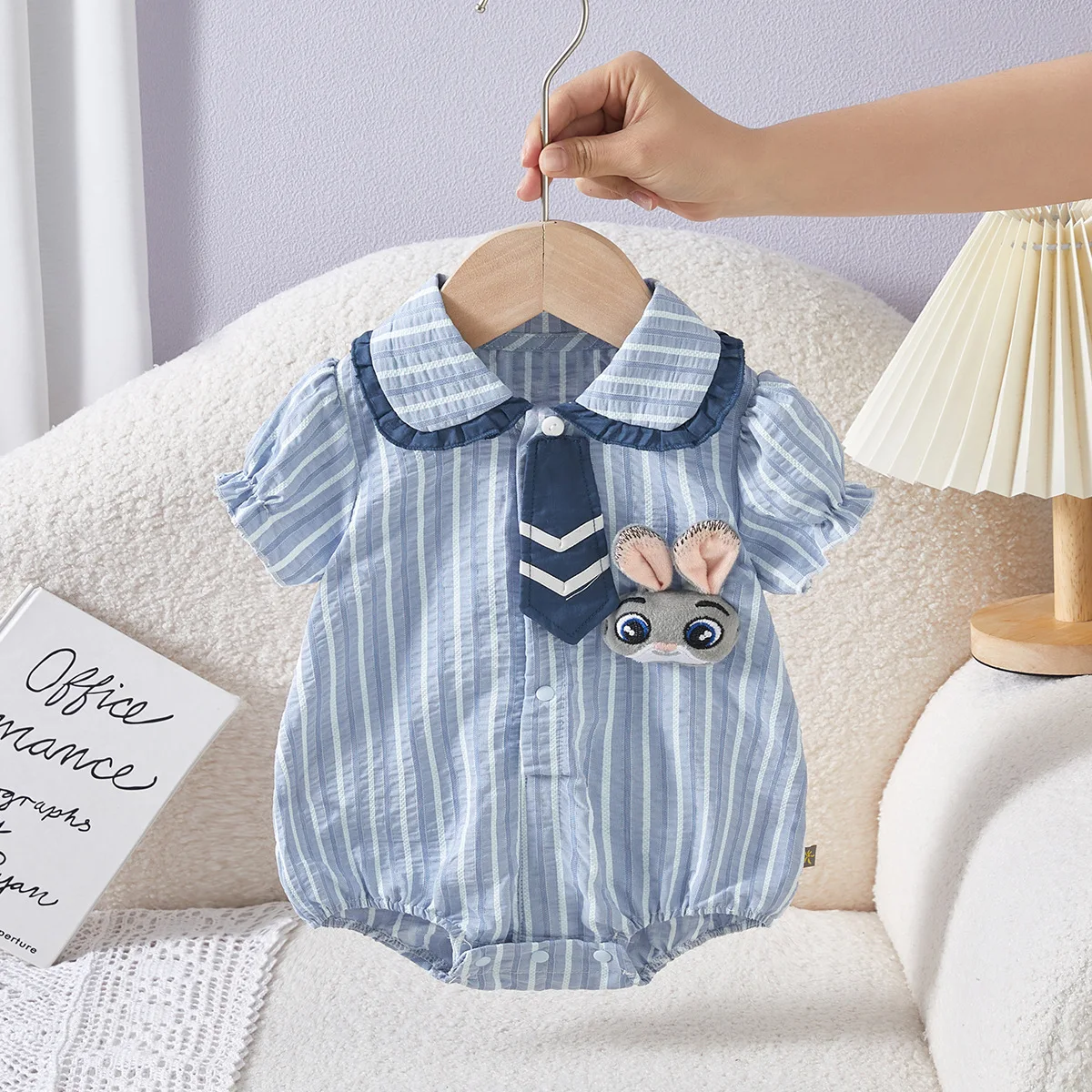 2026 Summer Baby Boy Girl Romper 0-2Years Cute Newborn Short Sleeve Turn Down Collar Bowtie Striped Bodysuit outfits Clothes
2026 Summer Baby Boy Girl Romper 0-2Years Cute Newborn Short Sleeve Turn Down Collar Bowtie Striped Bodysuit outfits Clothes