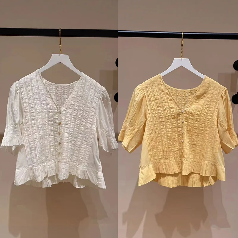 Withered 2026 Summer Urban Ruffle V-neck Comfortable Cotton Solid Color Single Breasted Top
Withered 2026 Summer Urban Ruffle V-neck Comfortable Cotton Solid Color Single Breasted Top
