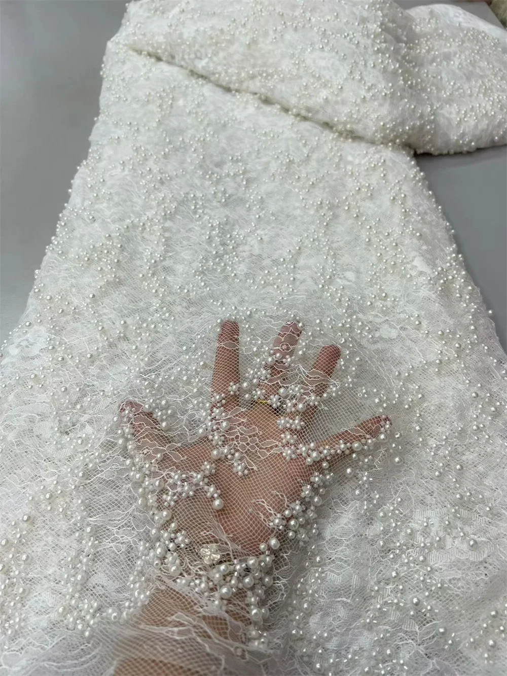 Роскошная африканская кружевная ткань с блестками и бисером, 2025 г., высококачественное кружево, 5 ярдов, белая французская кружевная ткань, нигерийская кружевная ткань D Hm62-1 
Роскошная африканская кружевная ткань с блестками и бисером, 2025 г., высококачественное кружево, 5 ярдов, белая французская кружевная ткань, нигерийская кружевная ткань D Hm62-1