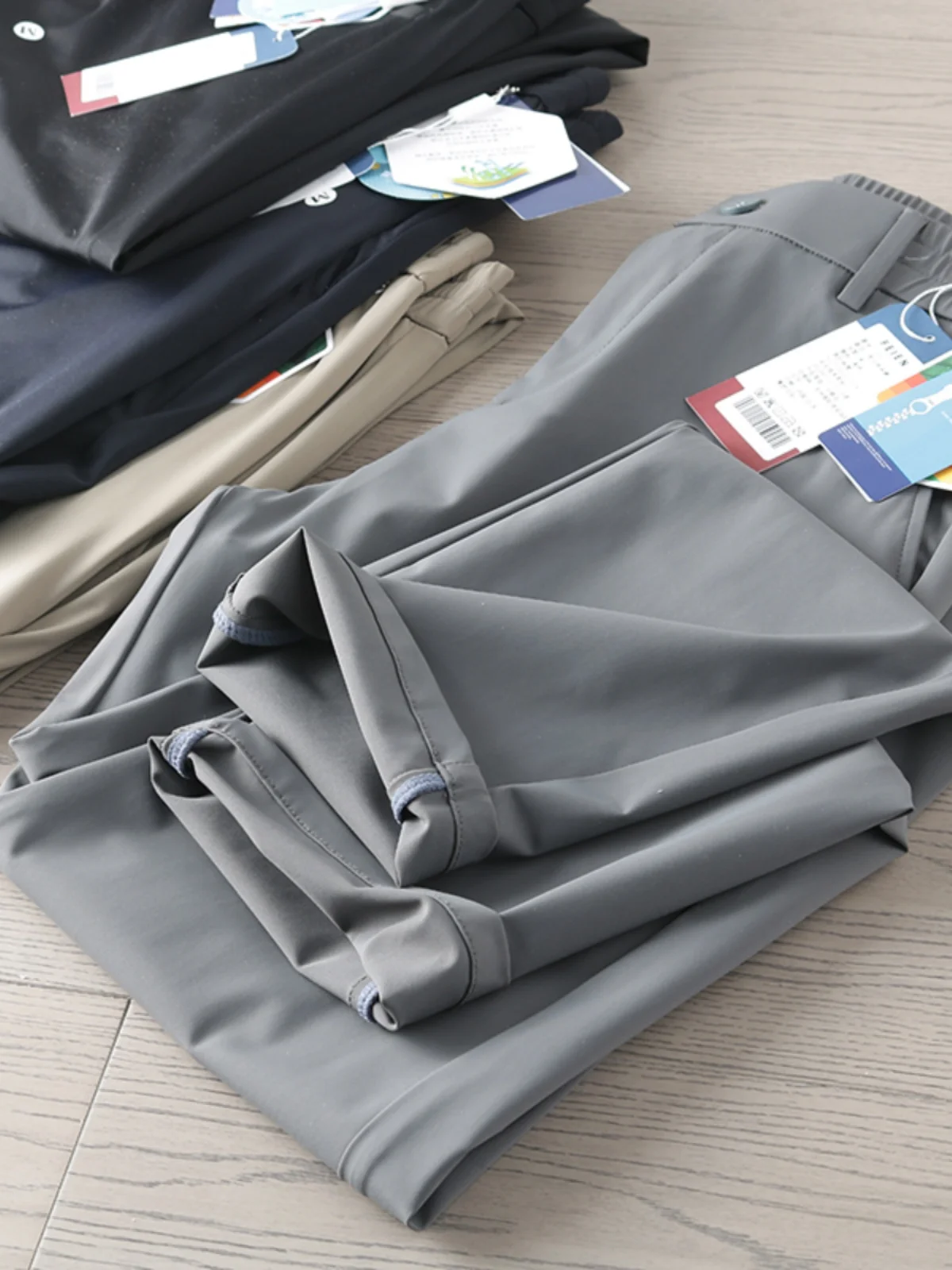 Tech Cool! Waterproof! Men's Spring Summer Faion Color Busin Commuter Casual Long Pants Anti-Stain All-Match
Tech Cool! Waterproof! Men's Spring Summer Faion Color Busin Commuter Casual Long Pants Anti-Stain All-Match