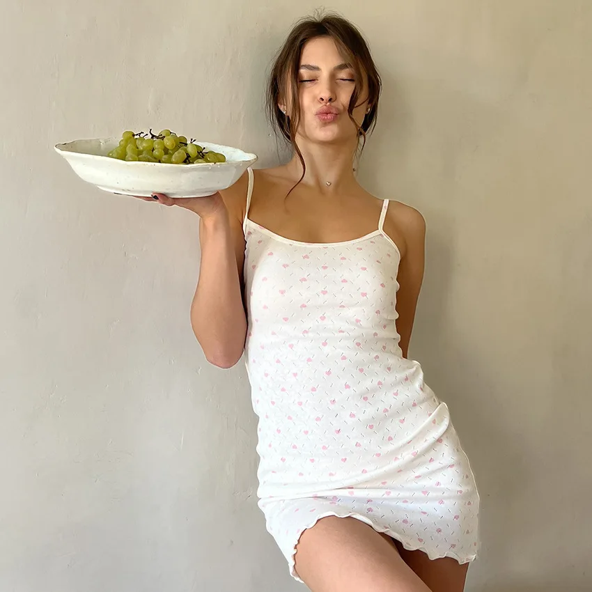 2025 spring knitted jacquard love printed nightgown suspender comfortable and breathable women's home clothes
2025 spring knitted jacquard love printed nightgown suspender comfortable and breathable women's home clothes