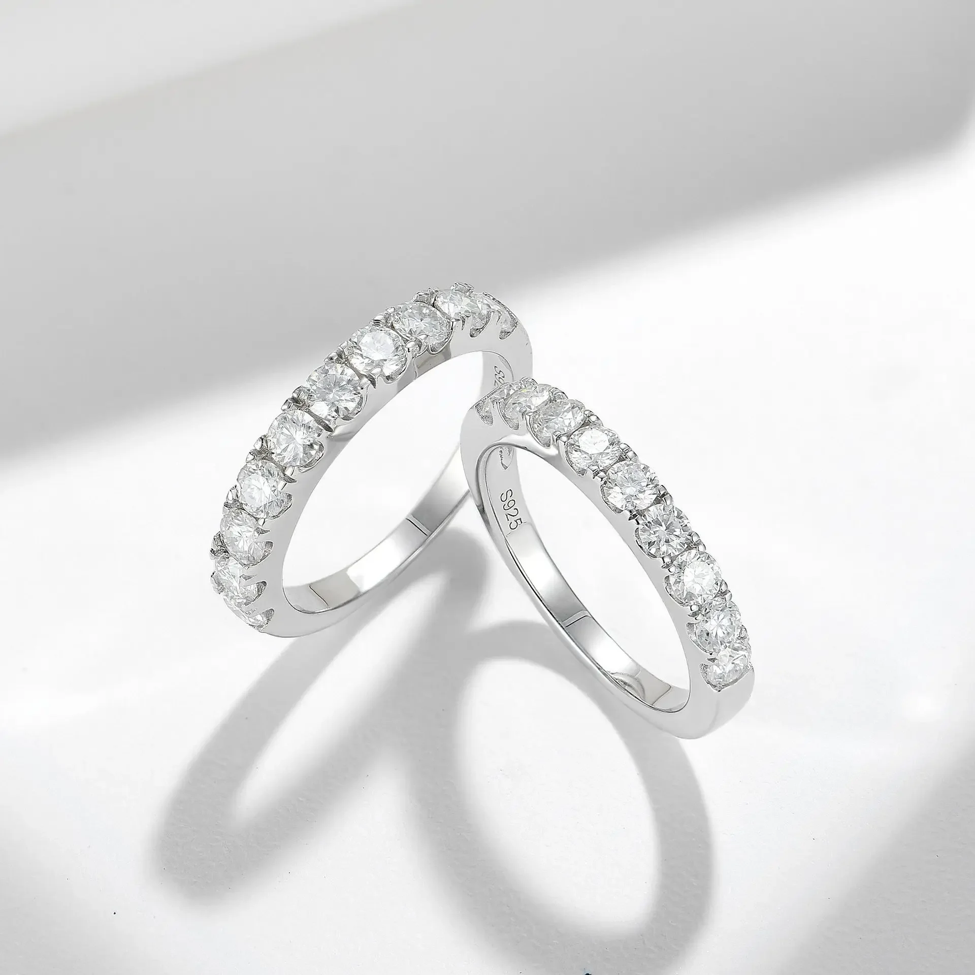 M-JAJA Half Eternity обручальное кольцо с муассанитом S925 стерлингового серебра 0,72/1 карат кольцо с бриллиантом для женщин 18 К позолоченные ювелирные изделия 
M-JAJA Half Eternity обручальное кольцо с муассанитом S925 стерлингового серебра 0,72/1 карат кольцо с бриллиантом для женщин 18 К позолоченные ювелирные изделия