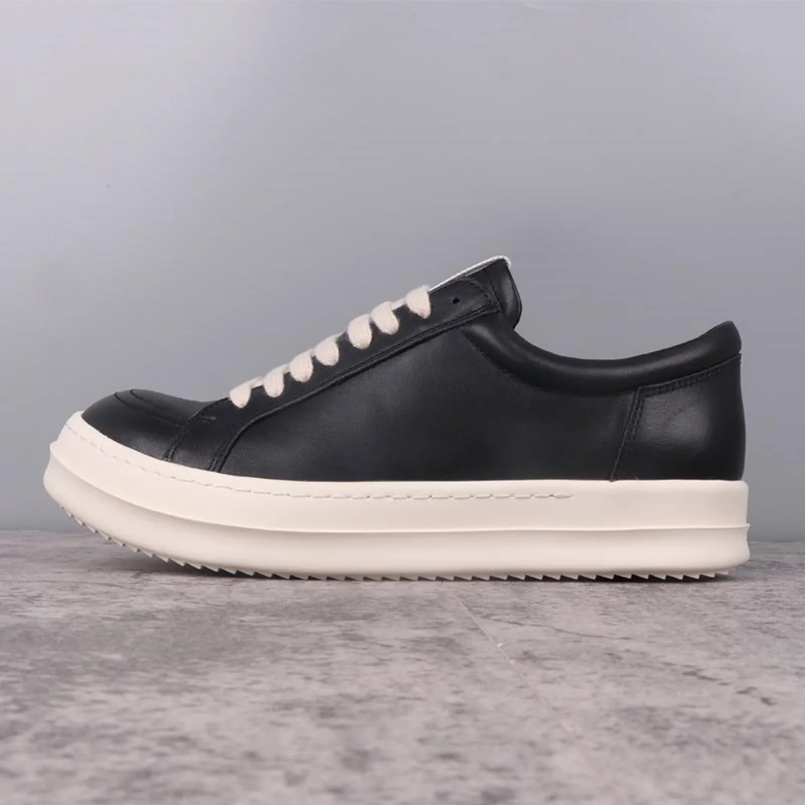 Top Quality Men and Women Casual Sneakers 35-48 Brand Designer Real Leather Tennis shoes Punk Goth Trend Lace-up RO shoes
Top Quality Men and Women Casual Sneakers 35-48 Brand Designer Real Leather Tennis shoes Punk Goth Trend Lace-up RO shoes