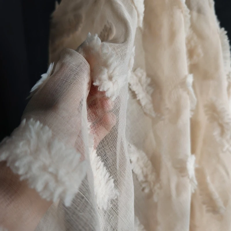 Бежевая креативная льняная ткань с микроперспективным рисунком для рукоделия, пошива юбок и одежды, дизайнерские ткани на метры, ткань для шитья своими руками
Бежевая креативная льняная ткань с микроперспективным рисунком для рукоделия, пошива юбок и одежды, дизайнерские ткани на метры, ткань для шитья своими руками