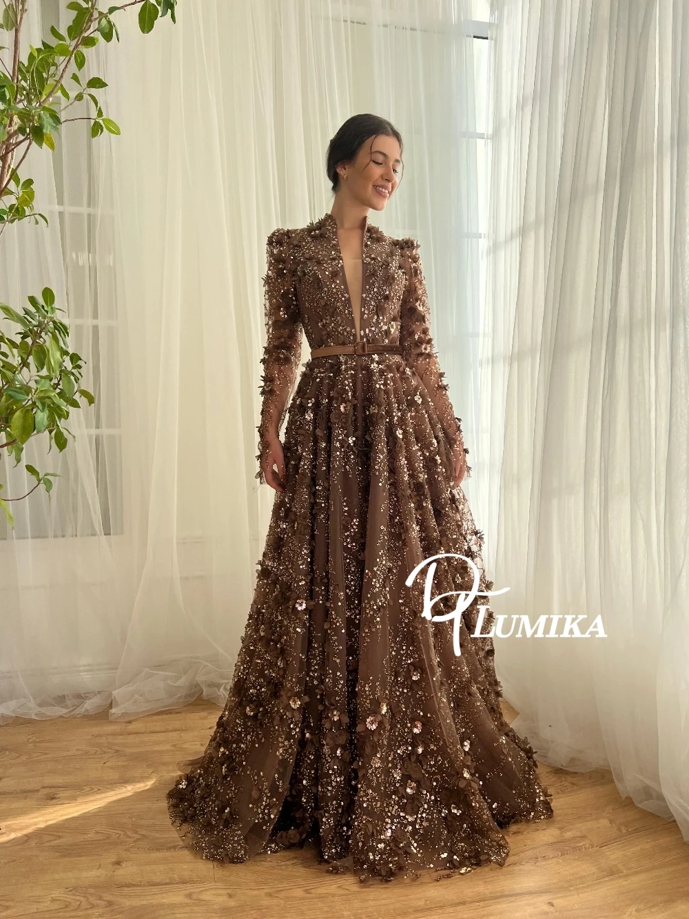 Высококачественное коричневое вечернее платье с 3D цветочными пайетками и глубоким V-образным вырезом с длинными рукавами и поясом для красной ковровой дорожки, официальная блестящая одежда для свадебной вечеринки
Высококачественное коричневое вечернее платье с 3D цветочными пайетками и глубоким V-образным вырезом с длинными рукавами и поясом для красной ковровой дорожки, официальная блестящая одежда для свадебной вечеринки