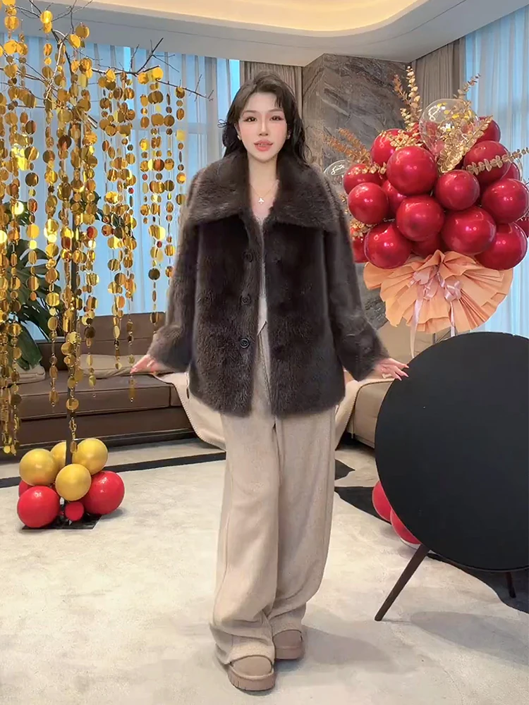 Пальто с меховым воротником: теплое, экологичное, из искусственного меха, с эффектом стройности, с большим отложным воротником, верхняя одежда
Пальто с меховым воротником: теплое, экологичное, из искусственного меха, с эффектом стройности, с большим отложным воротником, верхняя одежда