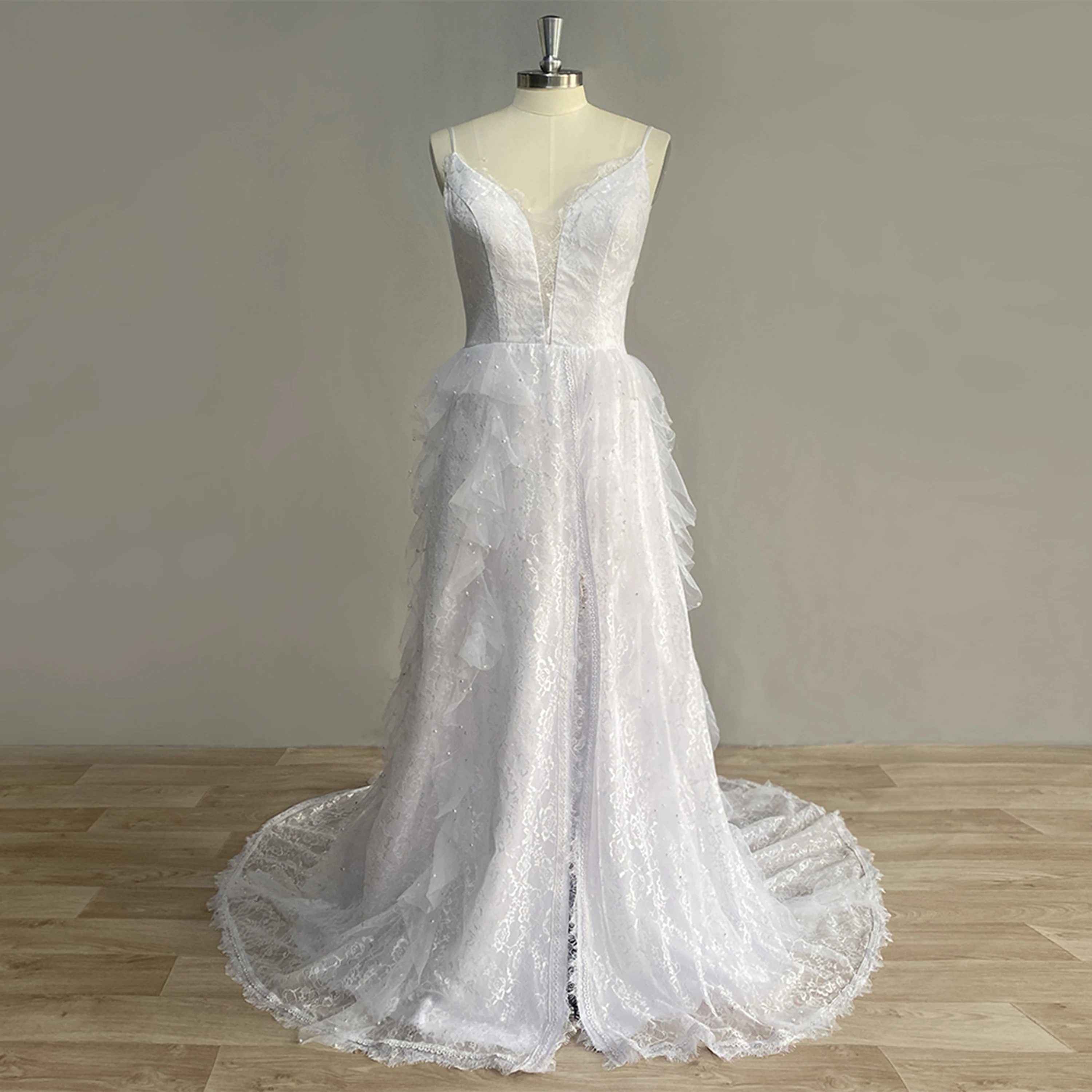 DIDEYTTAWL Spaghetti Straps Sleeveless Boho Wedding Dress 2023 V Neck A-Line Lace Ruffles Bridal Gown Bohemian Backless Summer
DIDEYTTAWL Spaghetti Straps Sleeveless Boho Wedding Dress 2023 V Neck A-Line Lace Ruffles Bridal Gown Bohemian Backless Summer
