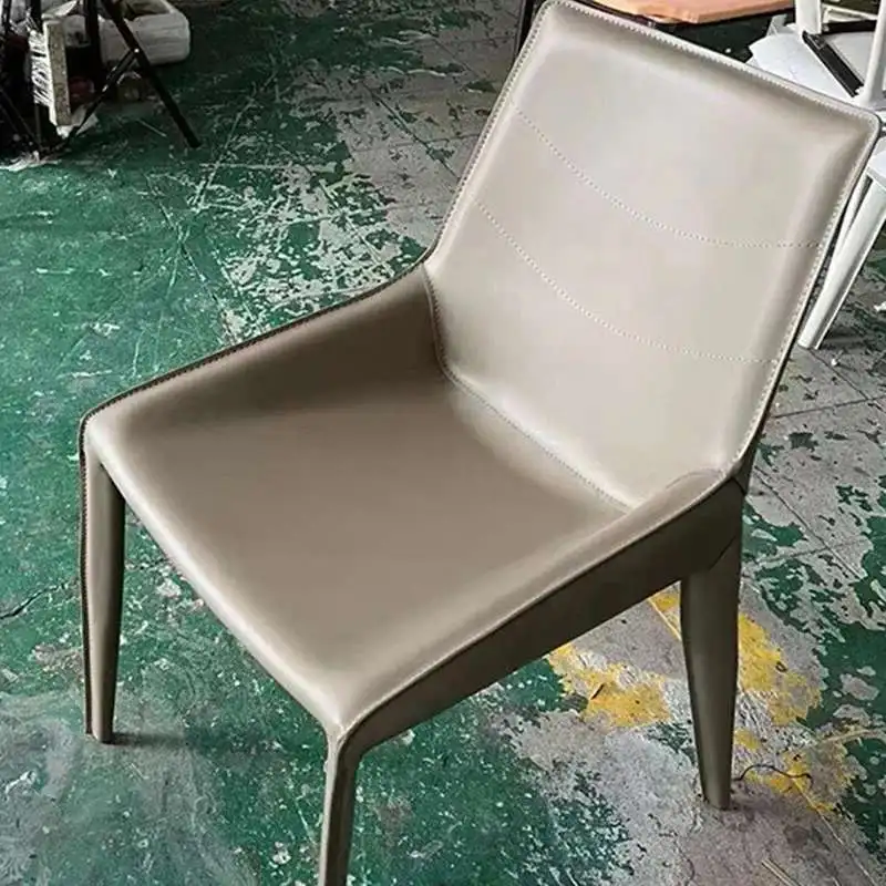 Minimalist Luxury Dining Chairs Vintage Trendy Lazy European Dining Chairs Luxury Designer Sillas Para Sala De Estar Furniture 
Minimalist Luxury Dining Chairs Vintage Trendy Lazy European Dining Chairs Luxury Designer Sillas Para Sala De Estar Furniture