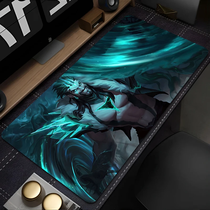 Mouse pad professional eSports game players Speed Lock Edge Rubber Game L-league of Legends Draven Desk Mousepad Keyboard Mat
Mouse pad professional eSports game players Speed Lock Edge Rubber Game L-league of Legends Draven Desk Mousepad Keyboard Mat