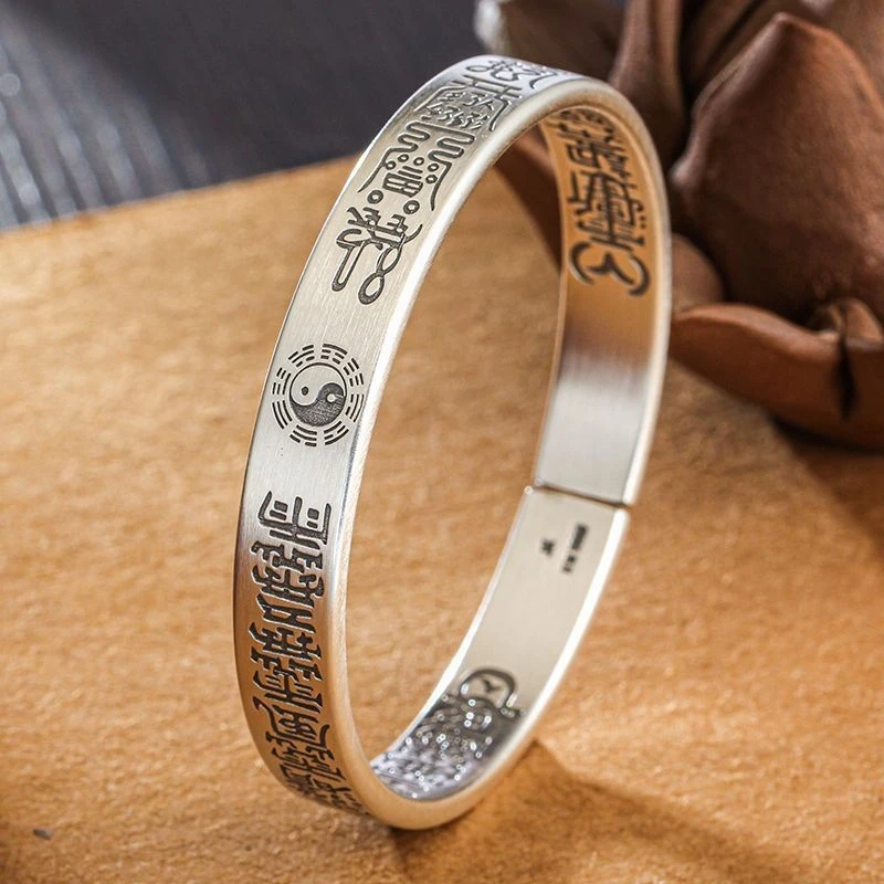 Authentic 999 pure Tianpeng ruler , genuine solid open-ended ethnic retro Taoist ritual silver bracelet
Authentic 999 pure Tianpeng ruler , genuine solid open-ended ethnic retro Taoist ritual silver bracelet