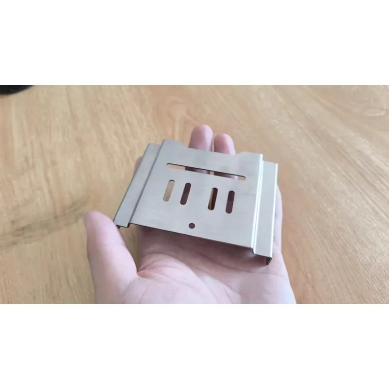 CROSSRC EMO XL2 1/8 Scale RC Crawler 6WD Truck Trailer Hitch Reinforcement Bracket Metal Upgrade Parts Damage-Free Installation
CROSSRC EMO XL2 1/8 Scale RC Crawler 6WD Truck Trailer Hitch Reinforcement Bracket Metal Upgrade Parts Damage-Free Installation