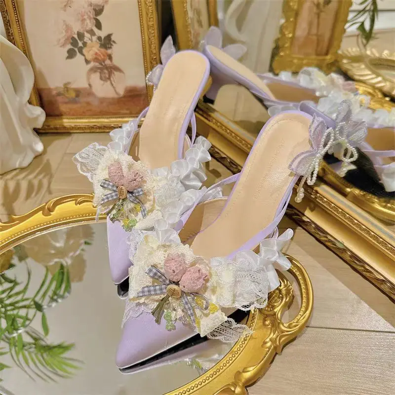 Handcrafted floral Pearl Lace Beaded Tassel Slippers Stylish and comfortable Women's Heels 35-39
Handcrafted floral Pearl Lace Beaded Tassel Slippers Stylish and comfortable Women's Heels 35-39