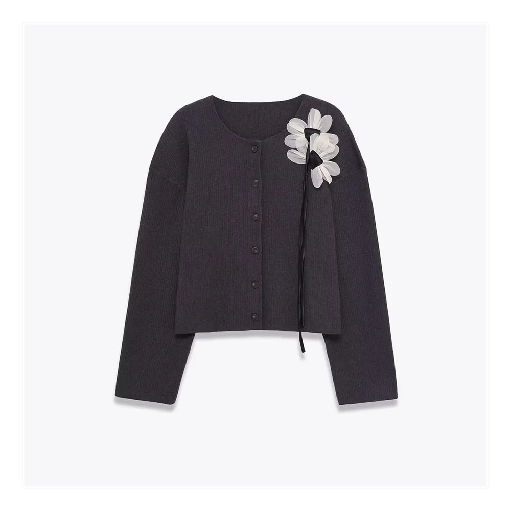Autumn New Women's Fashion Simple and Versatile Flower Thread Coat
Autumn New Women's Fashion Simple and Versatile Flower Thread Coat