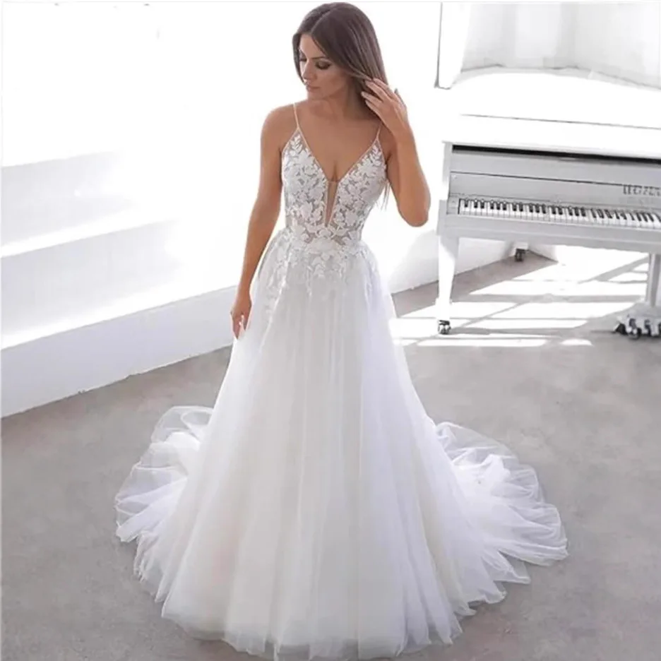 Customized A Line Women Wedding Dresses Backless Tulle Court Train Bridal Gowns Formal robe de mariée
Customized A Line Women Wedding Dresses Backless Tulle Court Train Bridal Gowns Formal robe de mariée