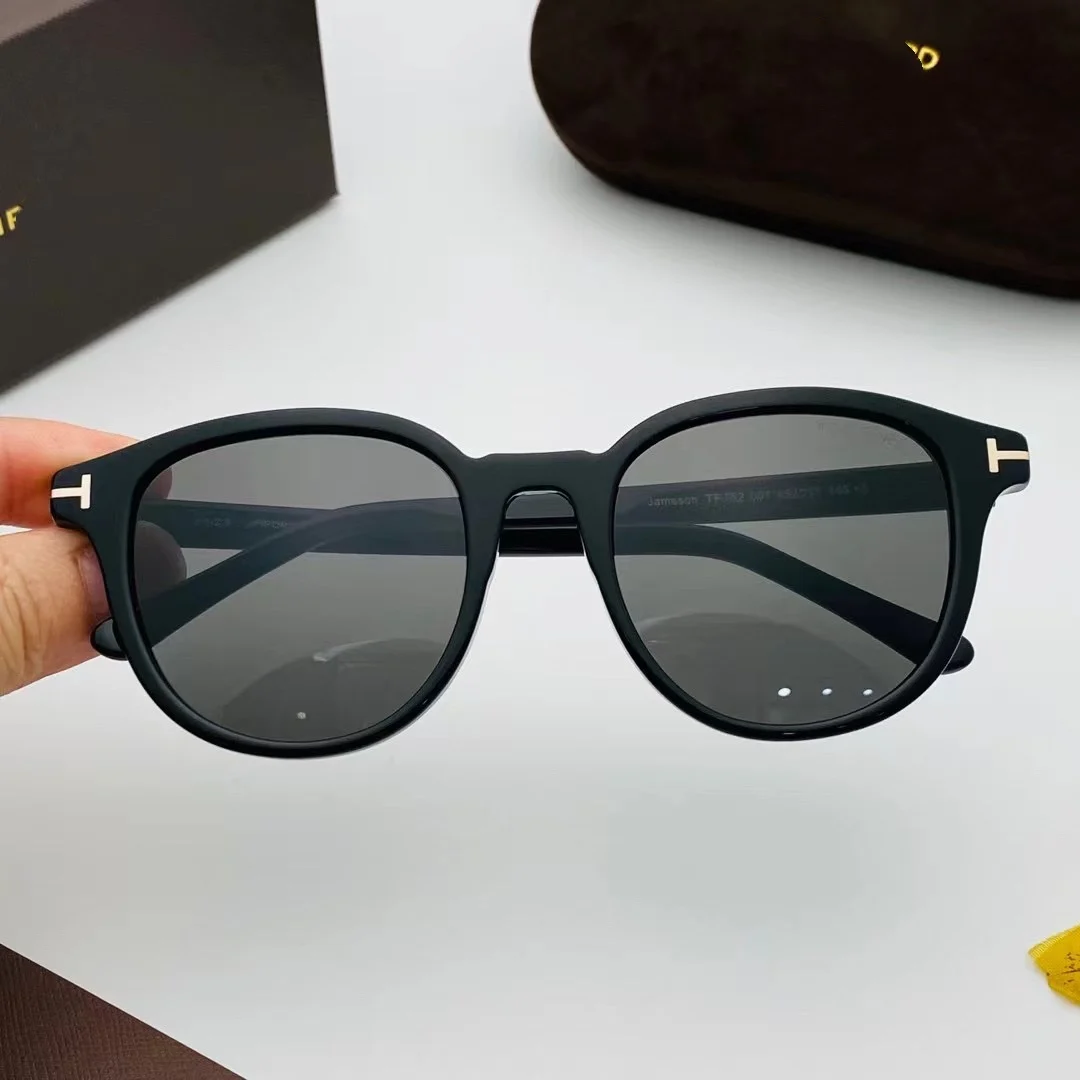 Faionable Large Frame Polarized Sunglasses UV Protection Driving Sunglasses ex Retro Sle TF752 Comfortable Spor Cla...
Faionable Large Frame Polarized Sunglasses UV Protection Driving Sunglasses ex Retro Sle TF752 Comfortable Spor Cla...