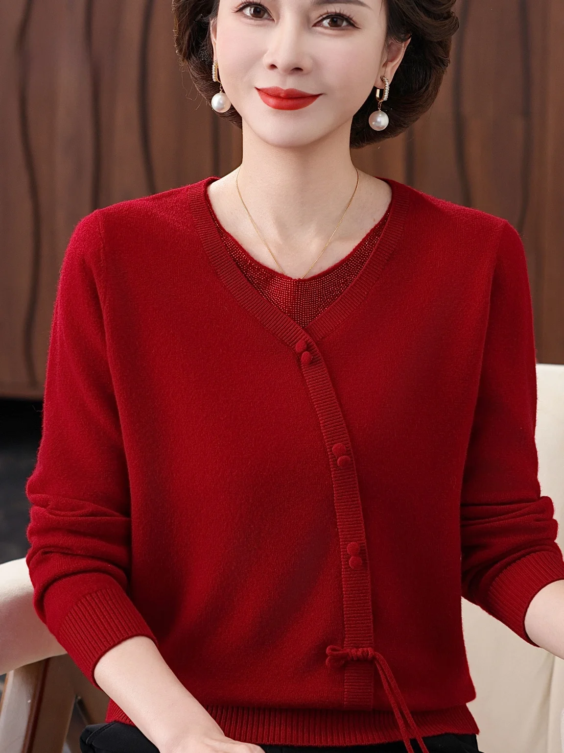 Новый Sle 00% чистая шерсть, вязаная основа irt round Ne Top Faionable Mommy Clothes, китайская повседневная одежда для женщин
Новый Sle 00% чистая шерсть, вязаная основа irt round Ne Top Faionable Mommy Clothes, китайская повседневная одежда для женщин