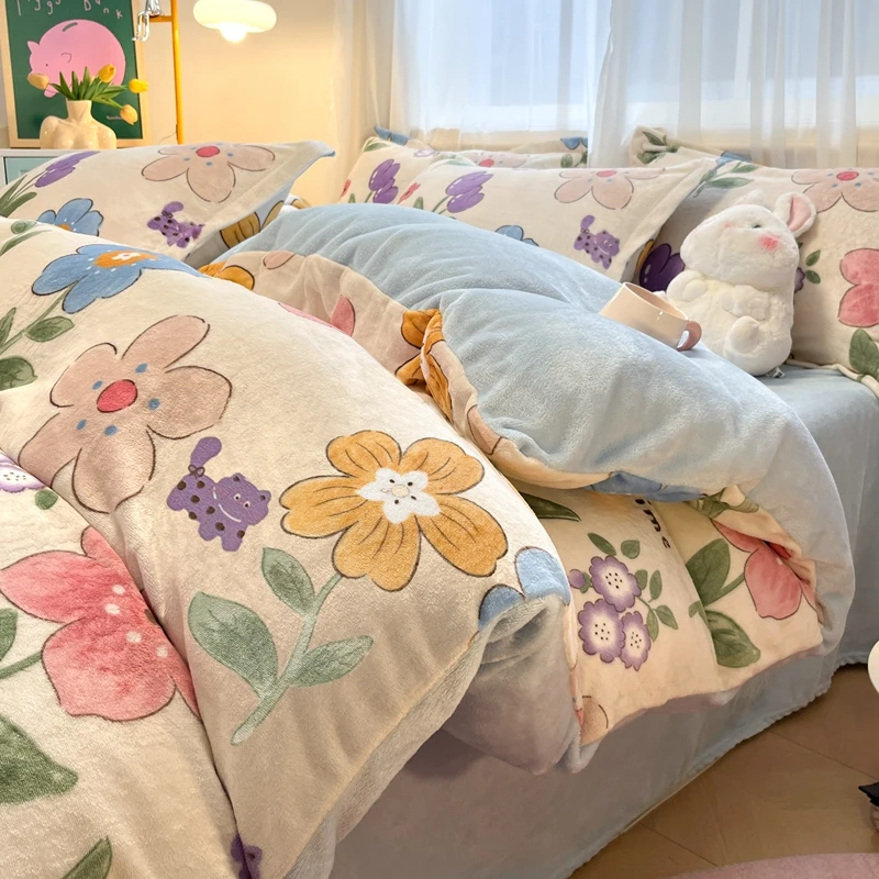 2025 New High-weight Milk Velvet Duvet Cover Thickened Warm Quilt Covers for Autumn and Winter Skin-friendly Bedding
2025 New High-weight Milk Velvet Duvet Cover Thickened Warm Quilt Covers for Autumn and Winter Skin-friendly Bedding