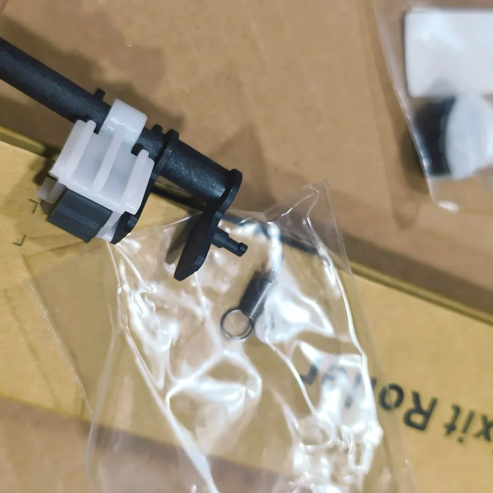Original Pre-Paper Feed Roller for Canon iR 1435 iR1435 FE4-0299-000 FE4-5355-000 FB4-9820-000 FL0-3259-000
Original Pre-Paper Feed Roller for Canon iR 1435 iR1435 FE4-0299-000 FE4-5355-000 FB4-9820-000 FL0-3259-000