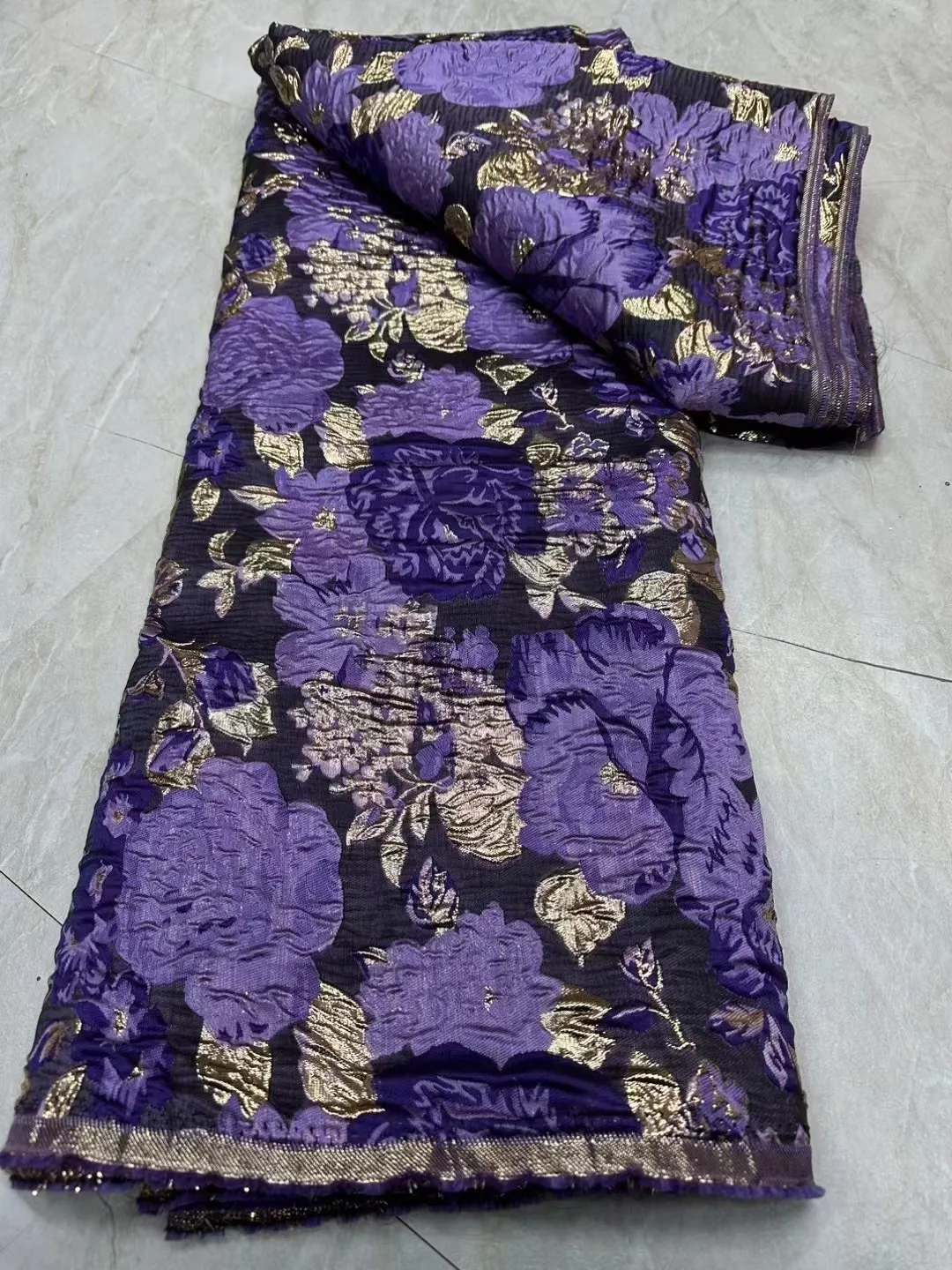 2024 High Quality African Brocade Jacquard Lace Fabric Embroidered French Tulle Lace Fabric For Nigerian Party Dress
2024 High Quality African Brocade Jacquard Lace Fabric Embroidered French Tulle Lace Fabric For Nigerian Party Dress