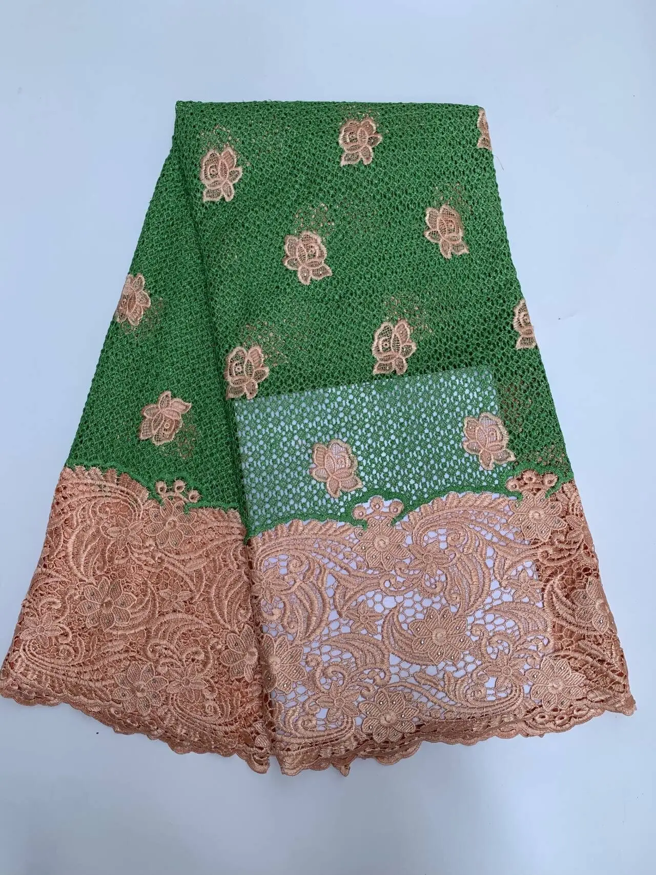 2026 High-Quality Africa Nigerian Sequins Cotton Embroidery Lace Fabric Tulle for Wedding Party Dress Chiffon 5Yards TY011
2026 High-Quality Africa Nigerian Sequins Cotton Embroidery Lace Fabric Tulle for Wedding Party Dress Chiffon 5Yards TY011