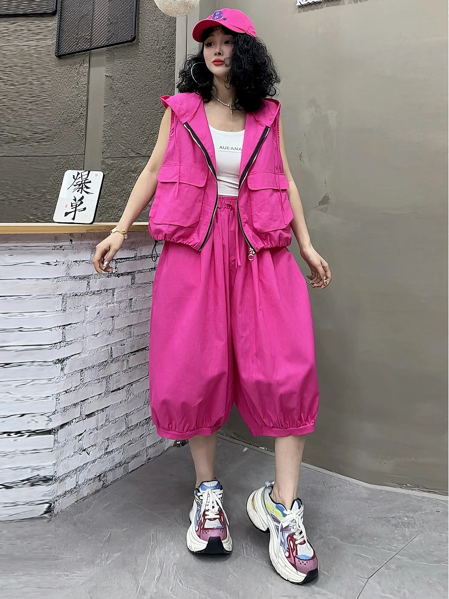 Fashionable Linen Hooded Vest Wide Leg Lantern Pants plus Size Two Piece Set Summer New Style Women's Casual Pants Suit
Fashionable Linen Hooded Vest Wide Leg Lantern Pants plus Size Two Piece Set Summer New Style Women's Casual Pants Suit