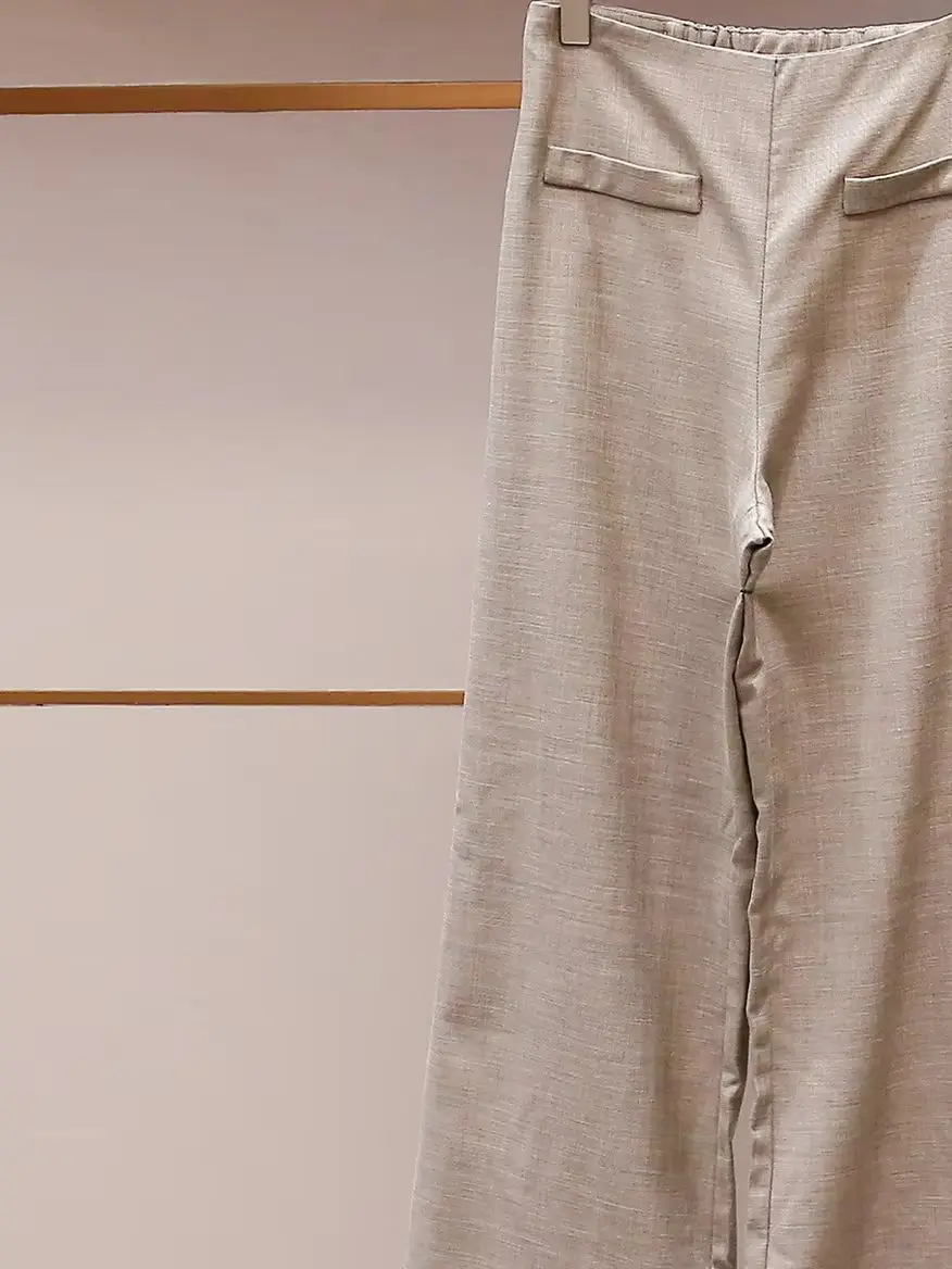 Spring/Summer Women High Waist Solid Wide Leg Pants Pocket Loose Zipper Minimalist Casual Fashion Straight Trousers
Spring/Summer Women High Waist Solid Wide Leg Pants Pocket Loose Zipper Minimalist Casual Fashion Straight Trousers