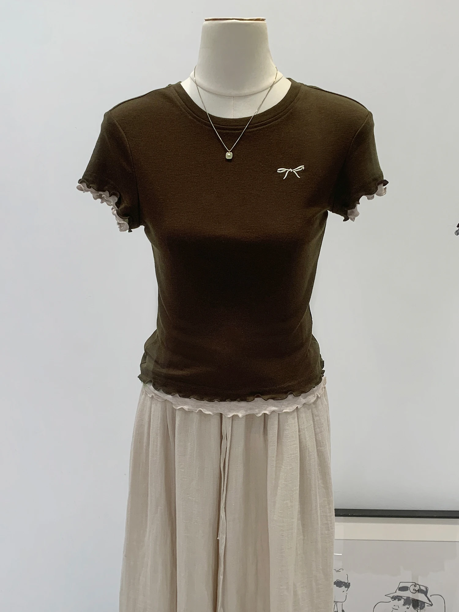 Korean Style Short Sleeve T-Shirt Women's Design Sense Lace Trim Shoulder Length Fit Summer Top round Neck Knot
Korean Style Short Sleeve T-Shirt Women's Design Sense Lace Trim Shoulder Length Fit Summer Top round Neck Knot