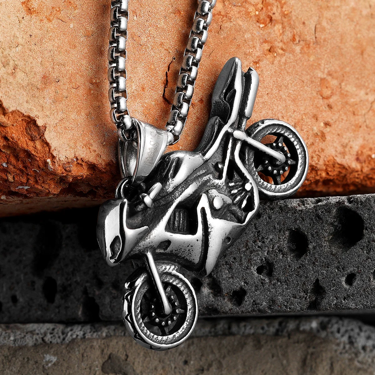 Racing Motorcycle Rider Men Necklaces Stainless Steel Pendant Chain Punk Vintage Biker Women Jewelry Accessories Gifts Wholesale
Racing Motorcycle Rider Men Necklaces Stainless Steel Pendant Chain Punk Vintage Biker Women Jewelry Accessories Gifts Wholesale
