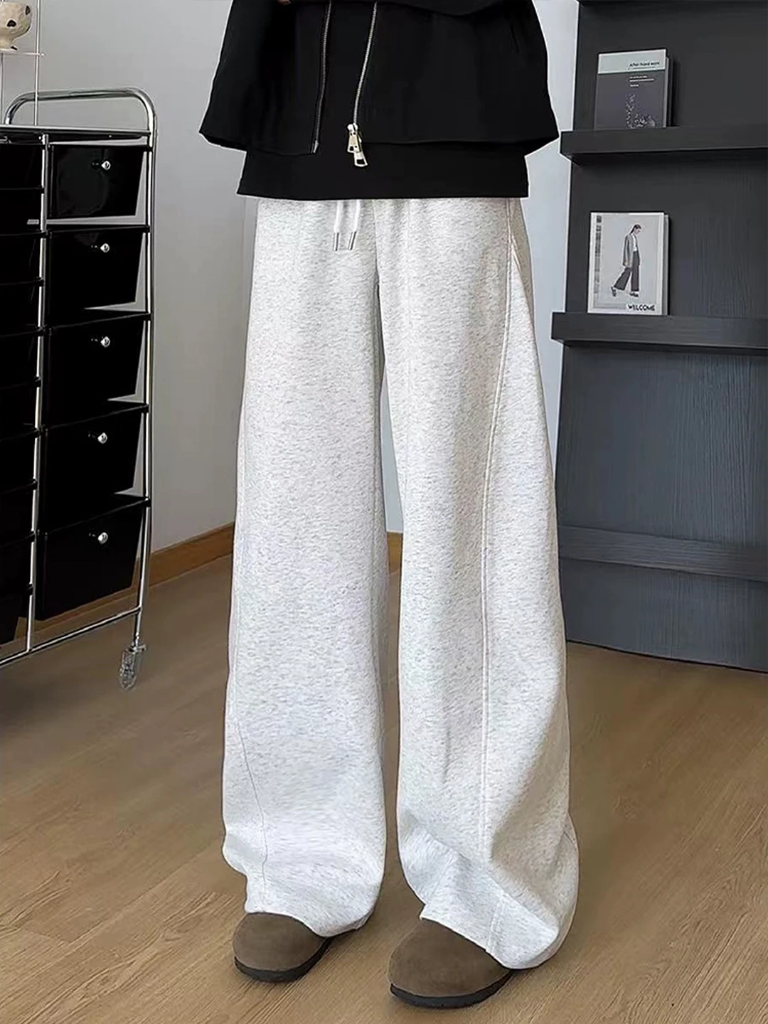 Men's Straight Leg Wide Leg Pants Slanted Cut Knife Autumn Lazy American Sle Cleanfit Drapey Cargo Trousers Youth Faion
Men's Straight Leg Wide Leg Pants Slanted Cut Knife Autumn Lazy American Sle Cleanfit Drapey Cargo Trousers Youth Faion